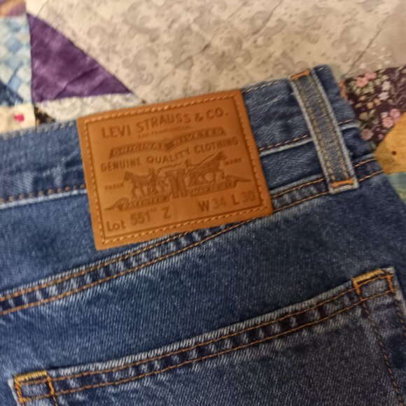 Levis 551 Z levis premium 34 waist - Picture 3 of 3
